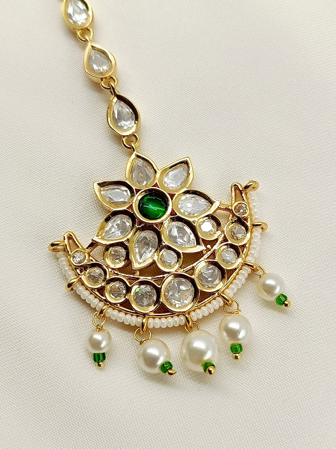 Arshi Green Kundan Teeka