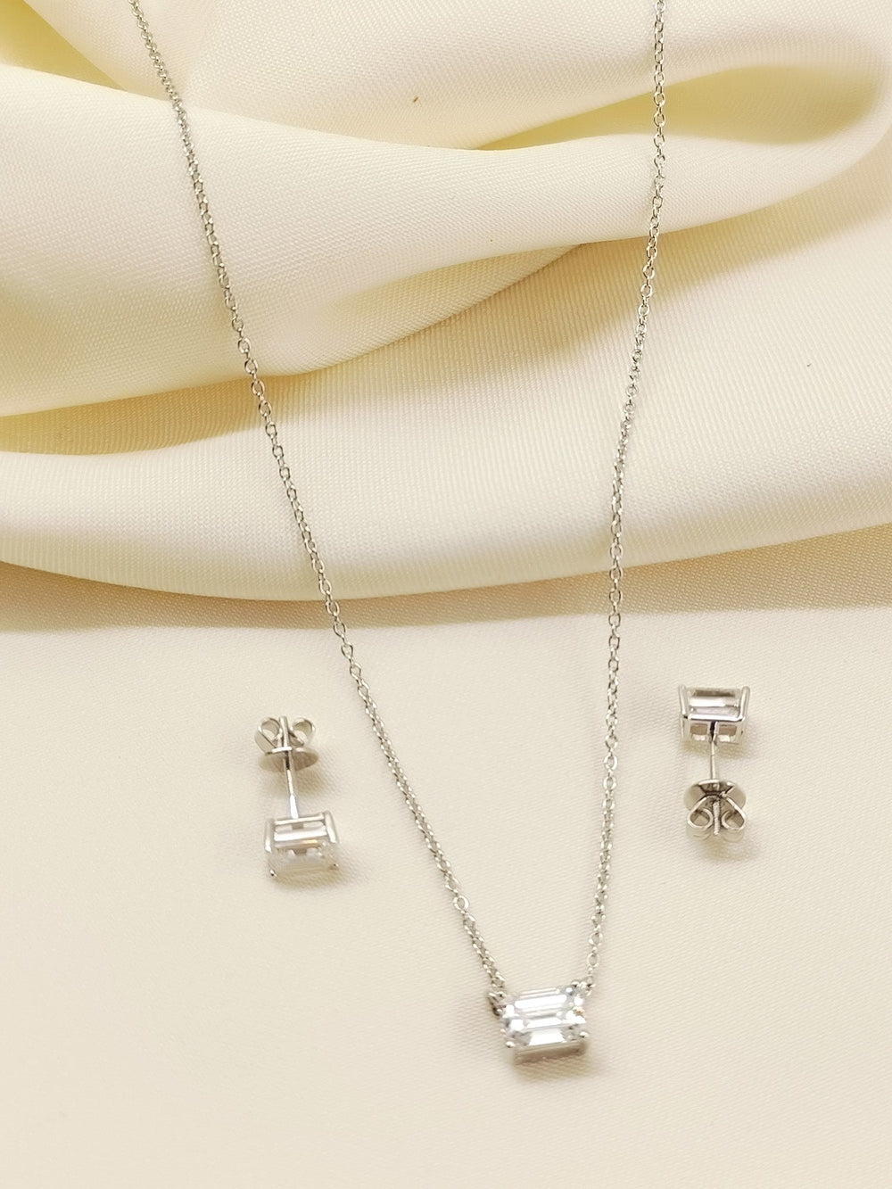 https://cdn.shopify.com/s/files/1/0607/4479/4285/files/2_59999aae-8b68-4583-a344-8032d747f794.jpg?v=1773307967