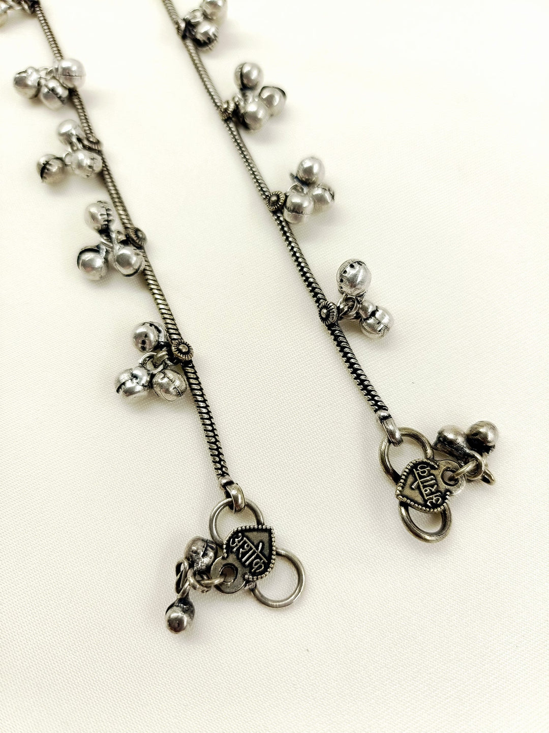 Epshita Plain Oxidized Ghungroo Chain Anklets