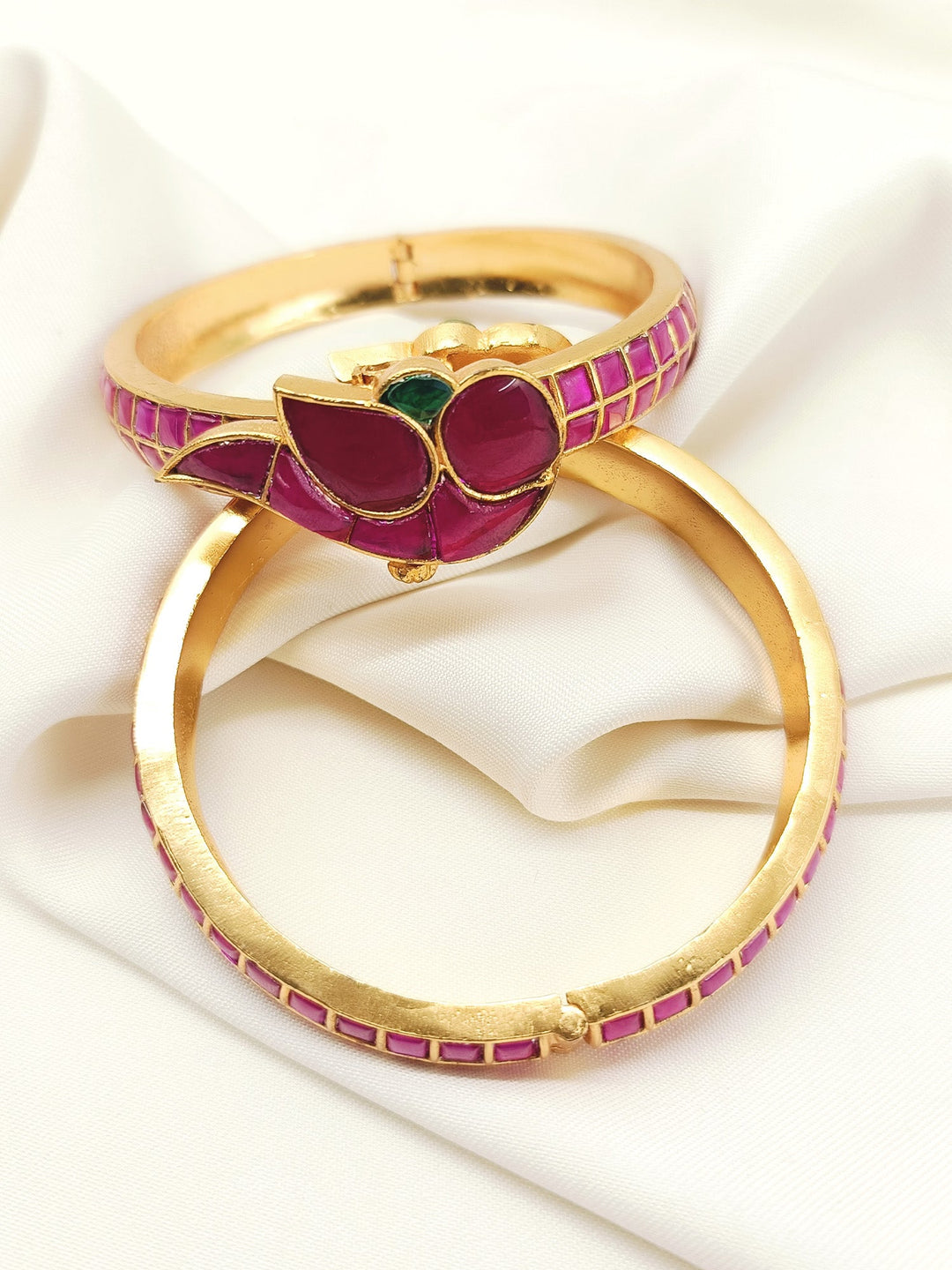 Ahilya Ruby Kundan Kada's Pair