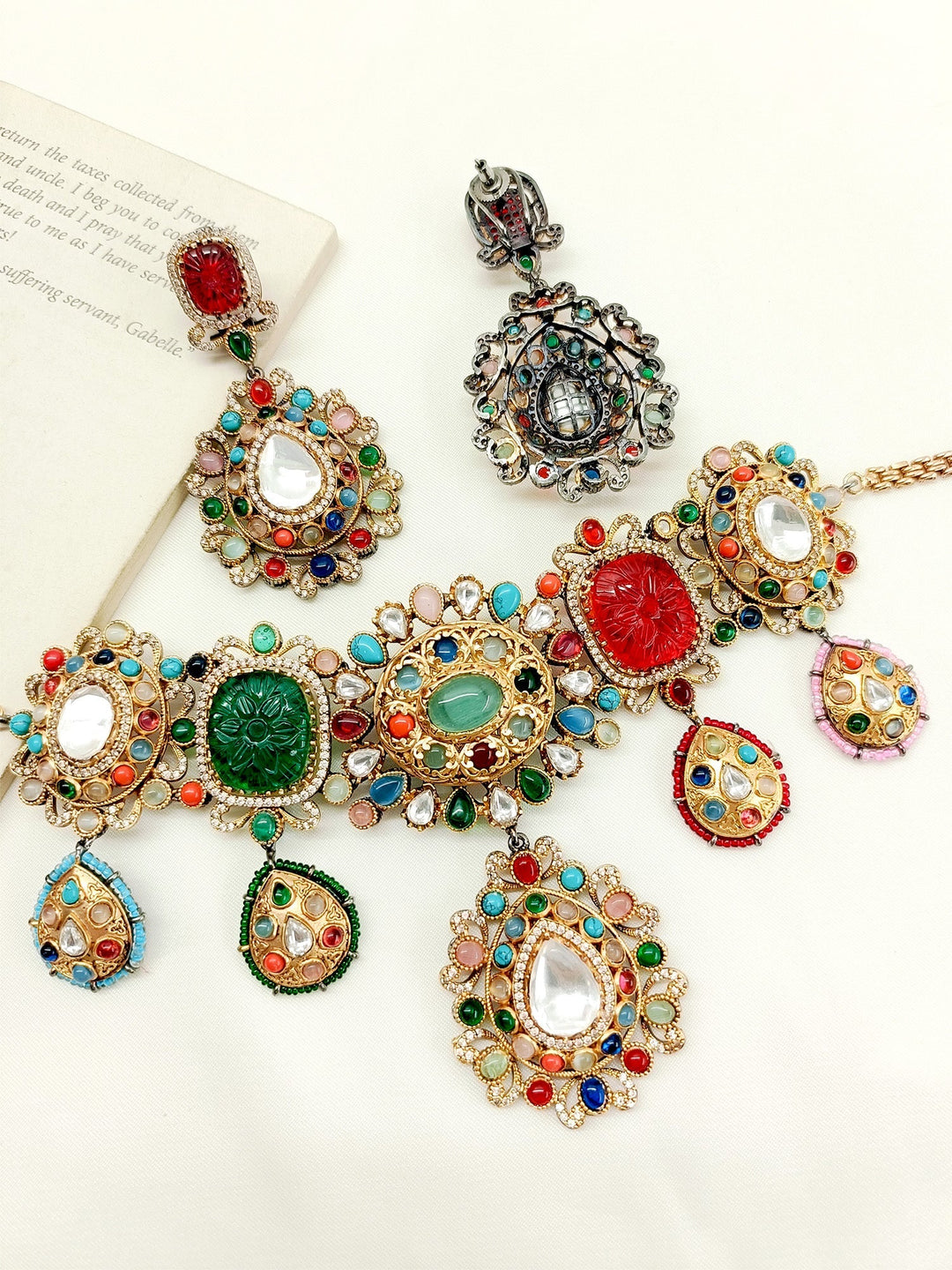 Sapna Navaratna Victorian Choker Set