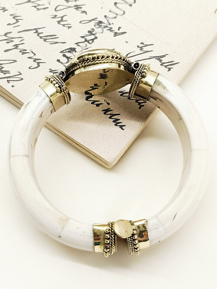 Harshiyi White Bone Bracelet