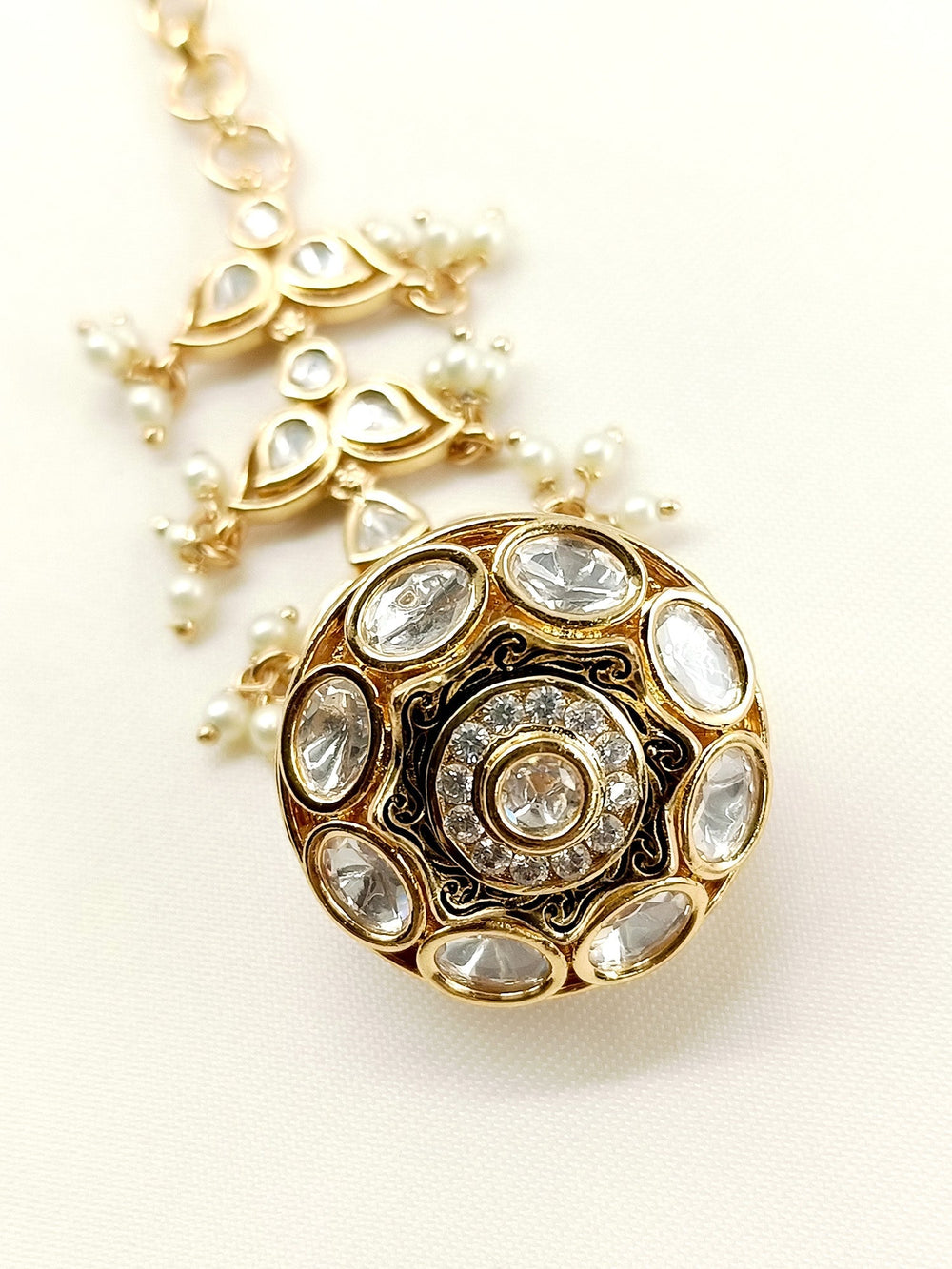 Gulli White Kundan Borla