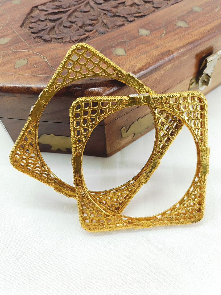 Amodini White Antique Bangles