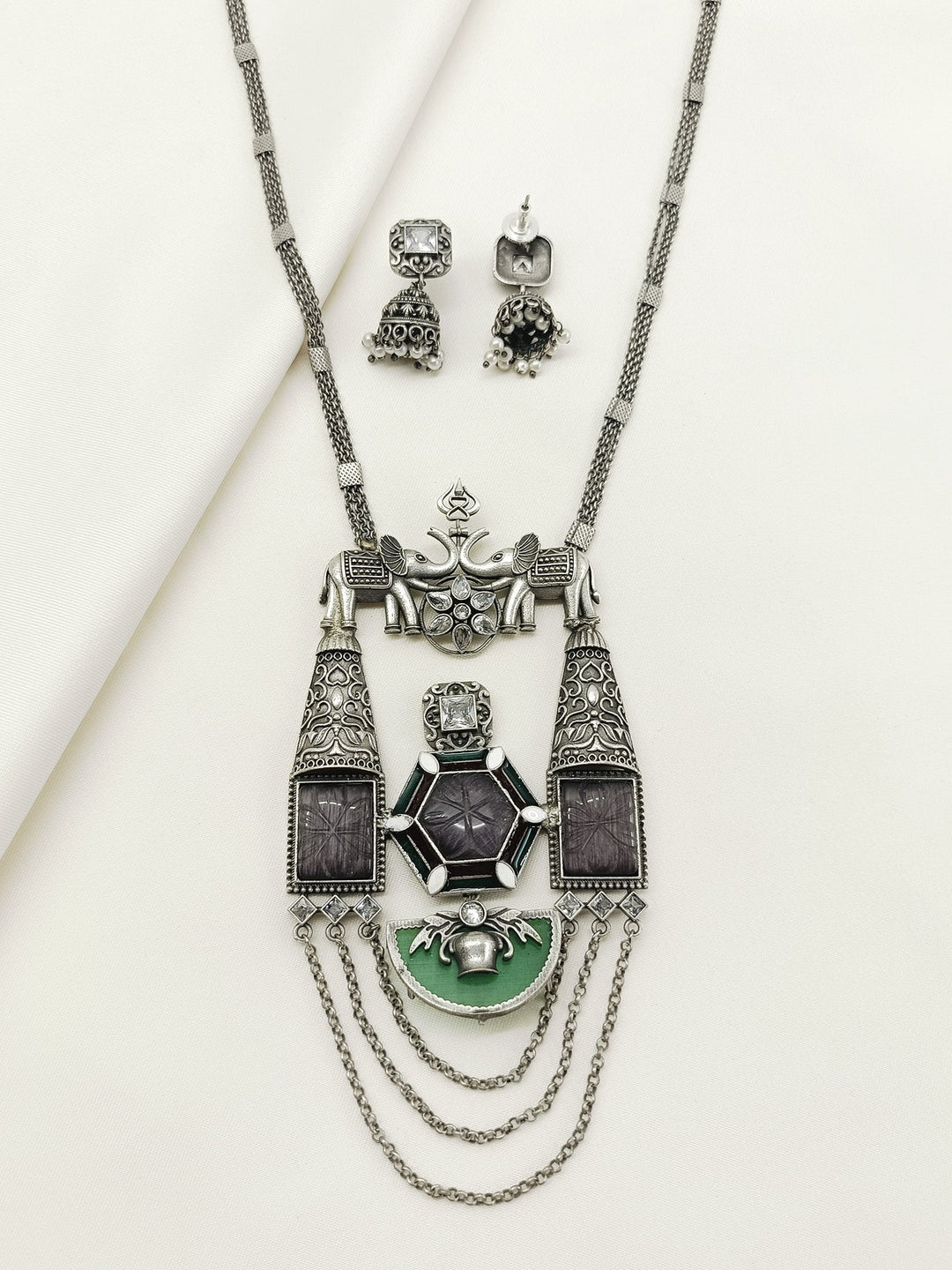 Qismat Grey Oxidized Pendant Set