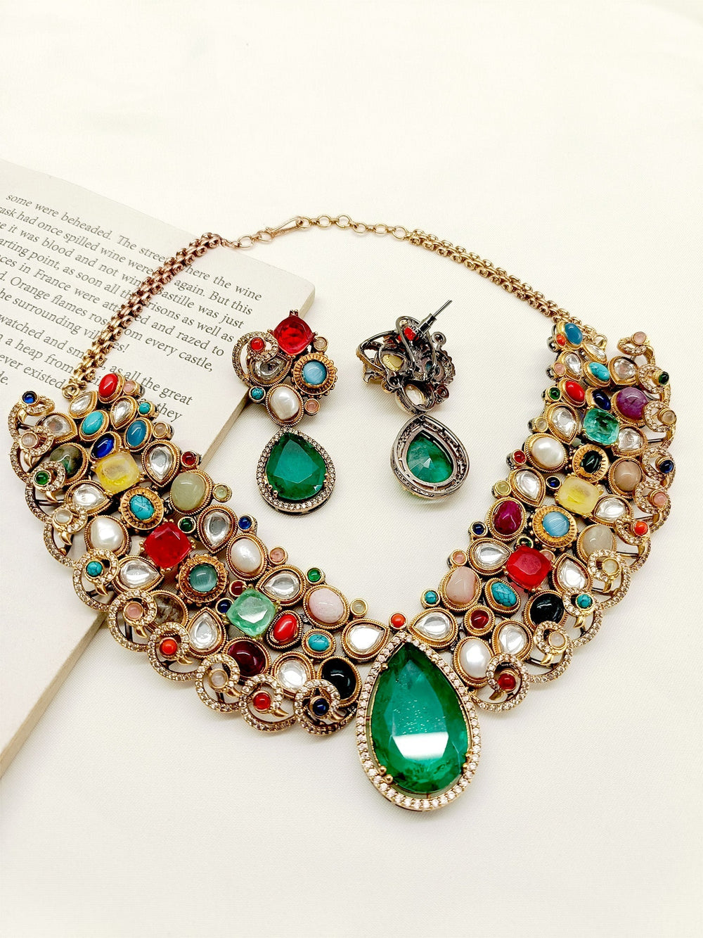 Nutan Navaratna Victorian Necklace Set