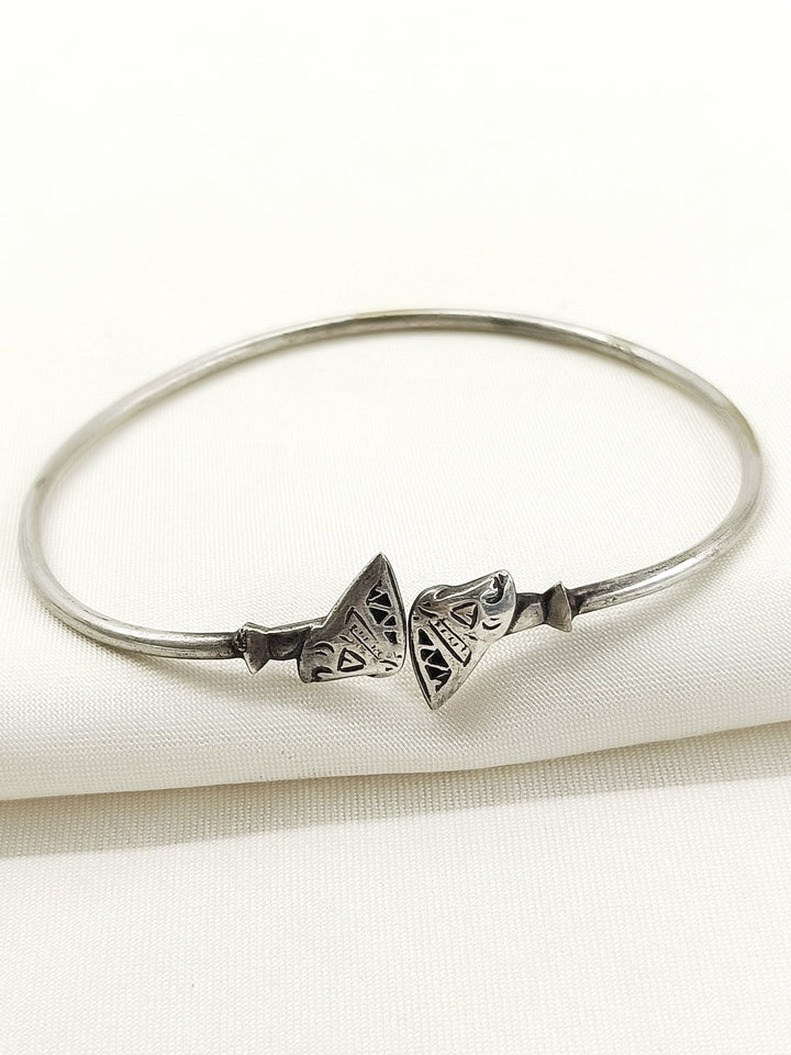 Vasini Plain Oxidized Bracelet