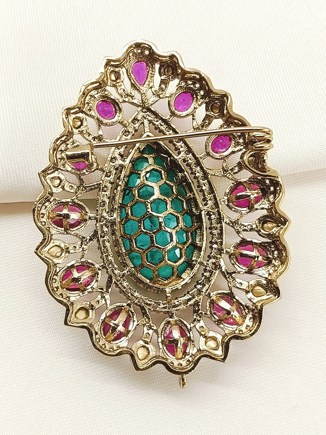Anuruddh R&G Men's Brooch