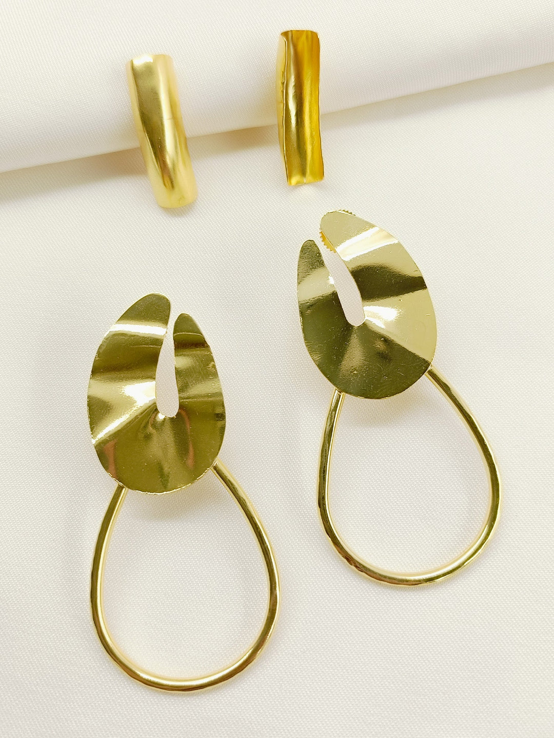 Mahika Western Earcuff With Earring