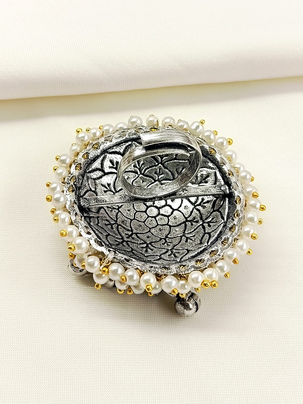 Nishka White Oxidized Finger Ring
