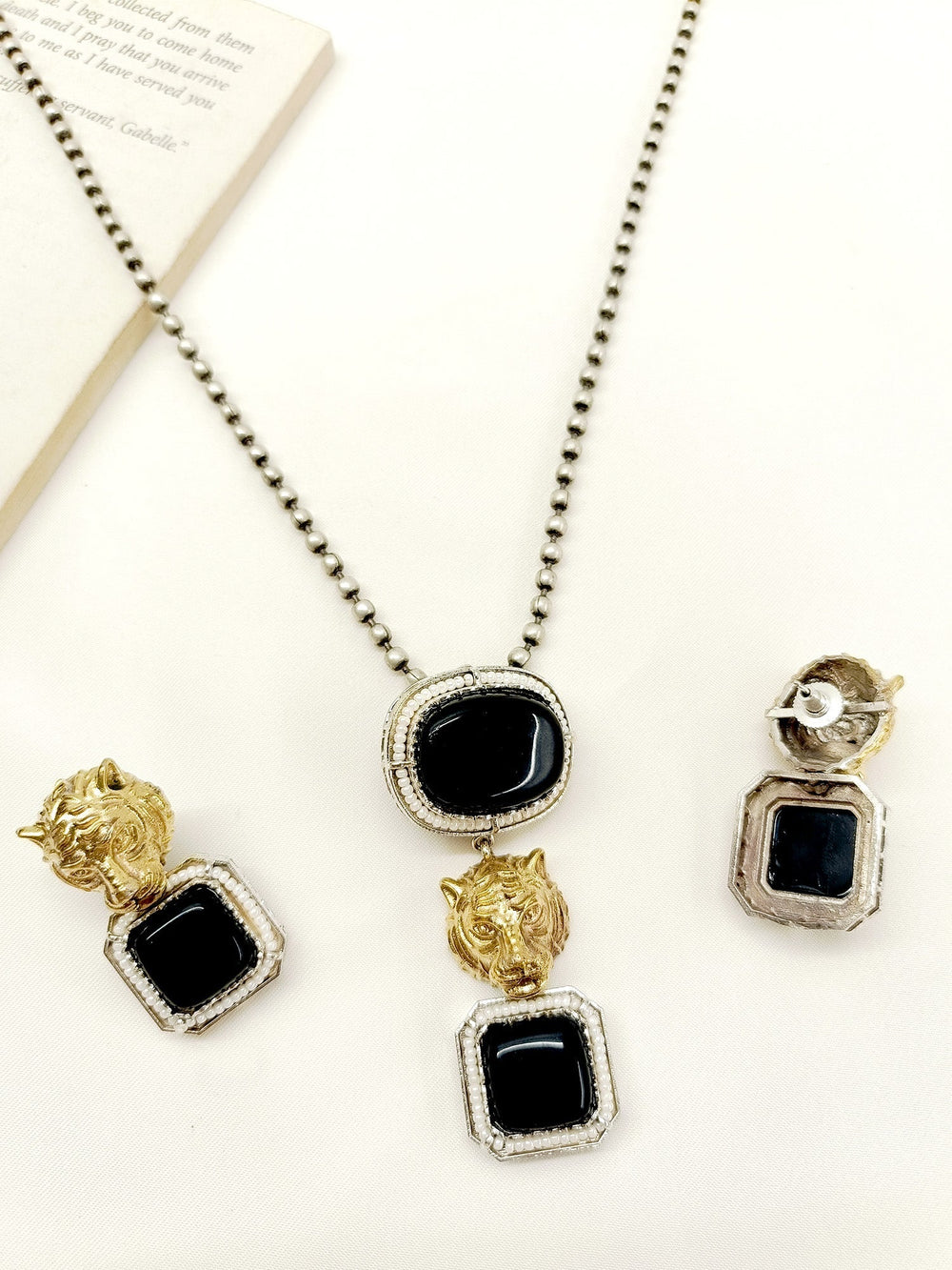 Sampath Black Oxidized Pendant Set