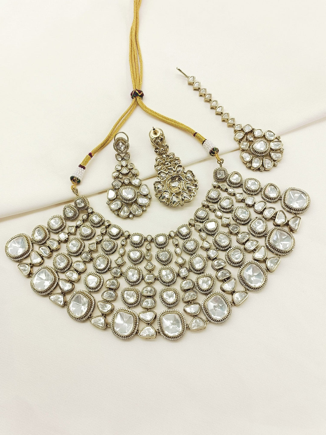 Tanaye White Victorian Necklace Set