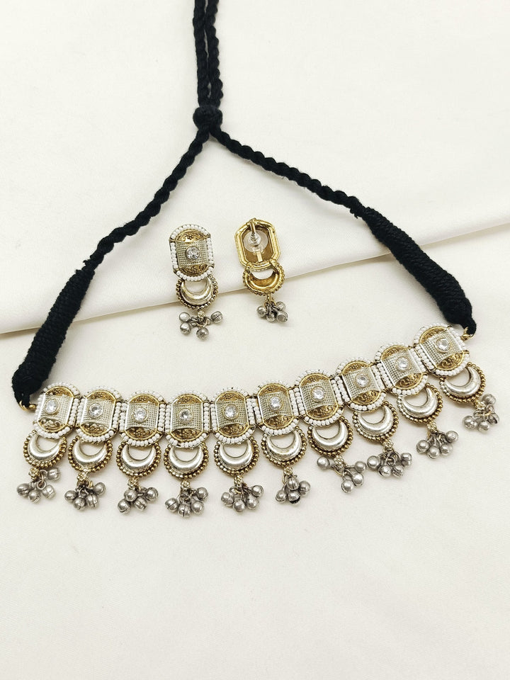 Xyra White Oxidized Choker Set