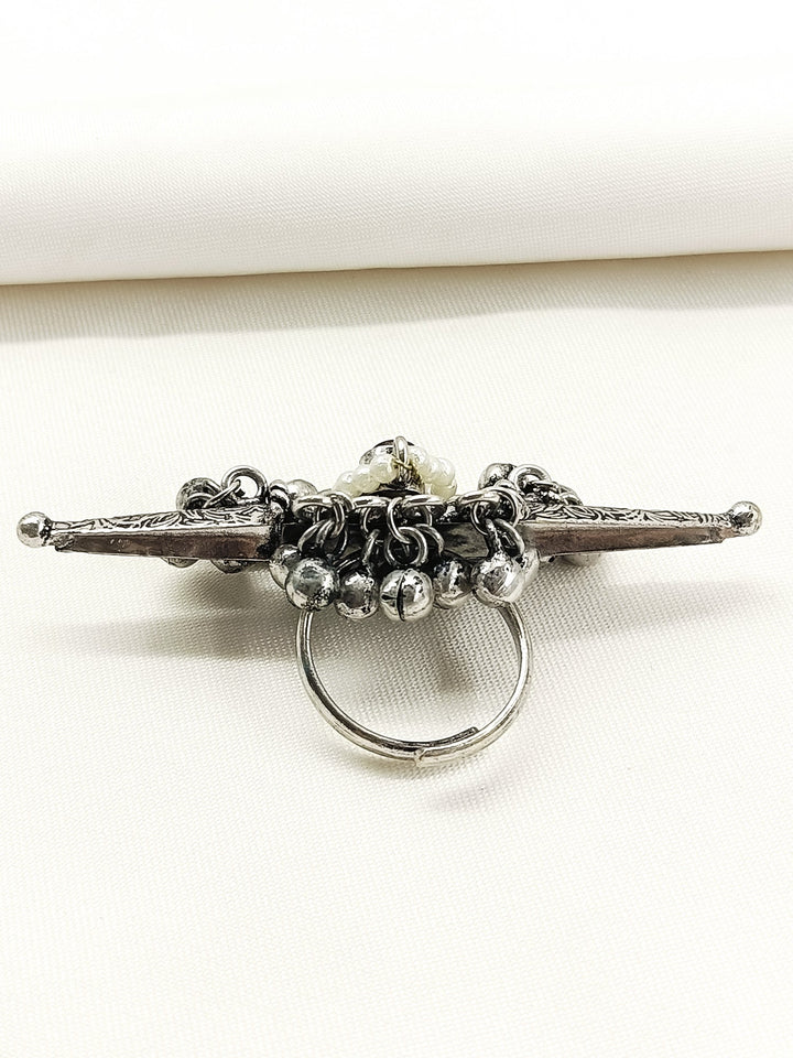 Yasasvini Red Oxidized Finger Ring