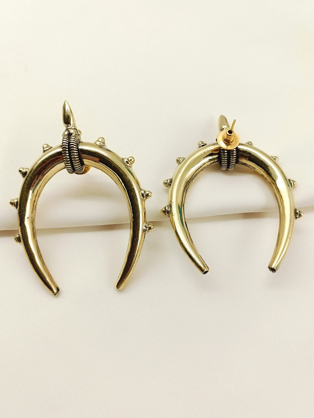 https://cdn.shopify.com/s/files/1/0607/4479/4285/files/2_9039fd7a-8a84-4231-a688-f8b15e8e7f7a.jpg?v=1774429367