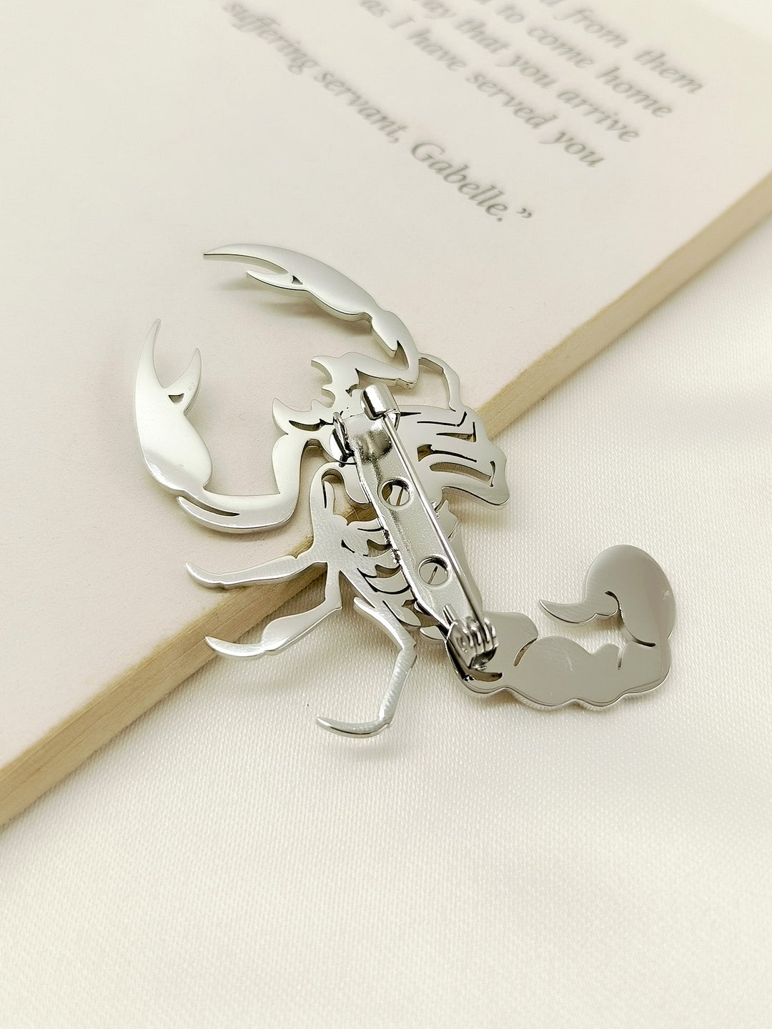 Madhu Scorpion Silver Men's Brooche