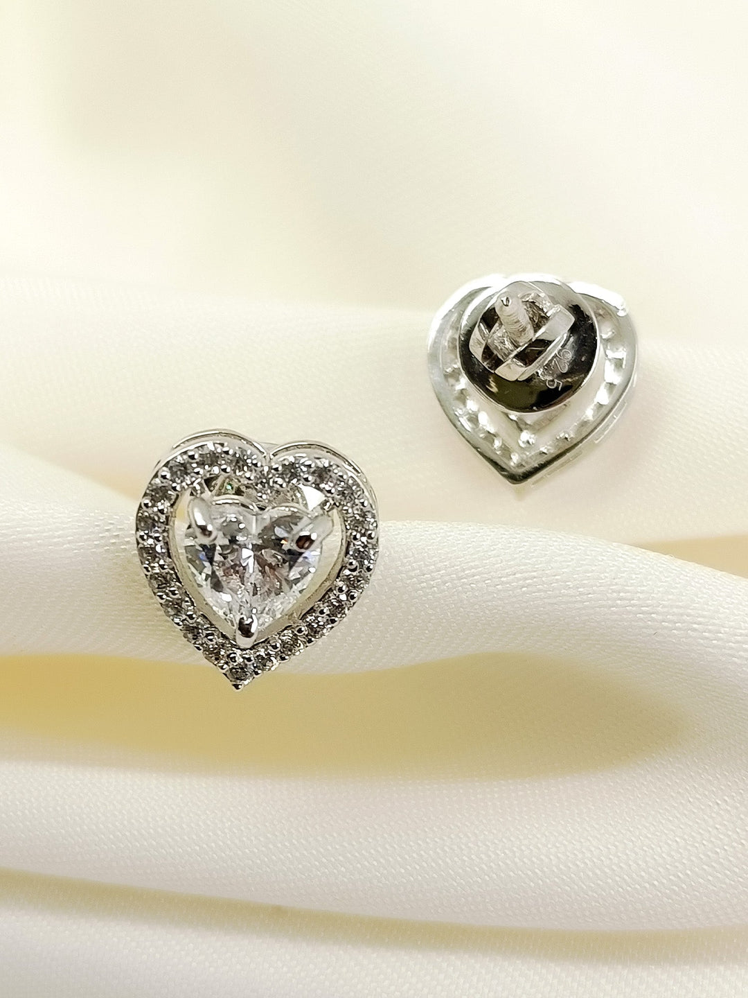 https://cdn.shopify.com/s/files/1/0607/4479/4285/files/2_9ca232d3-668b-4568-a48a-694fc300e071.jpg?v=1778156083