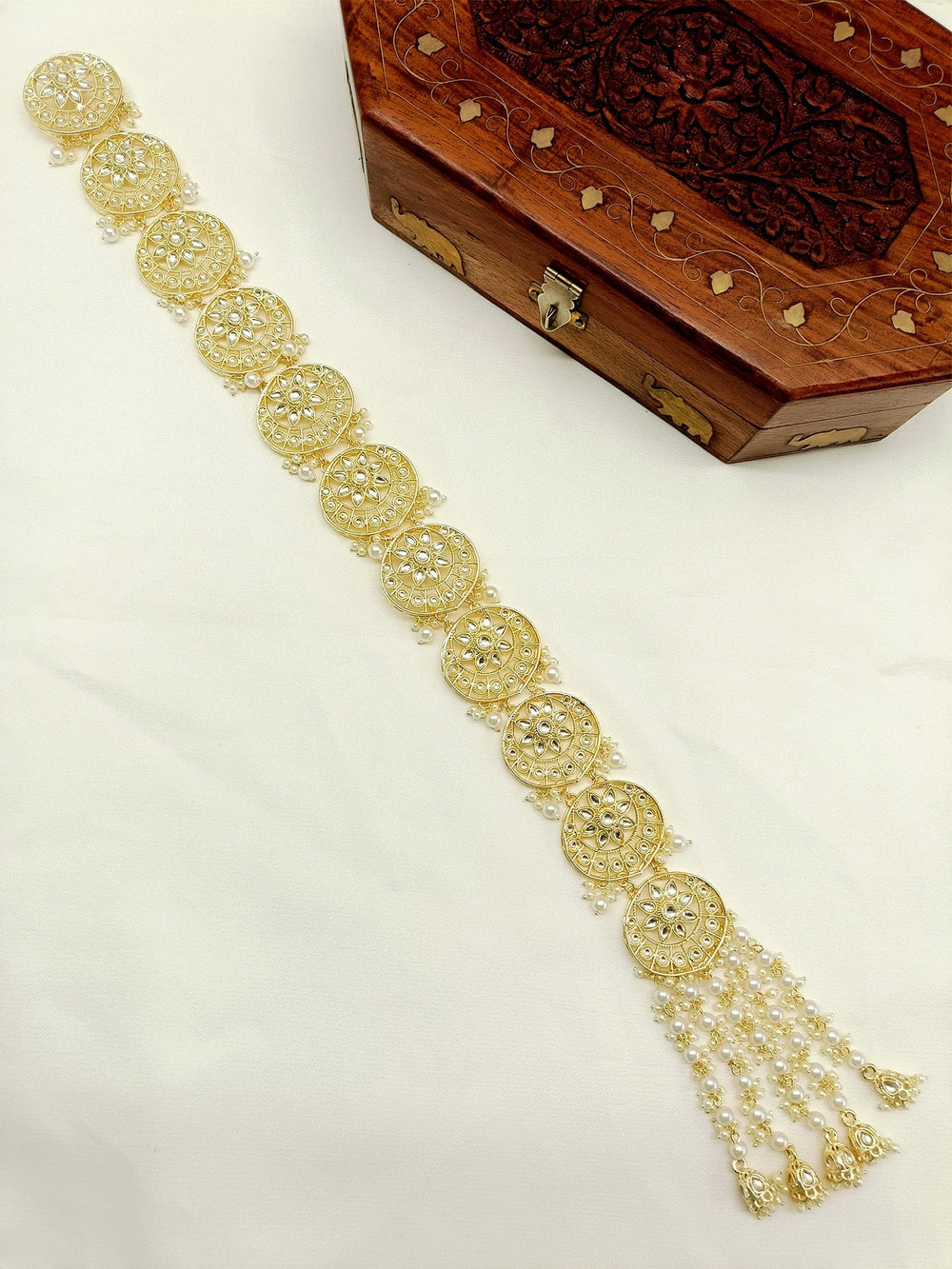 Yashika White Braid Accessories In Kundan