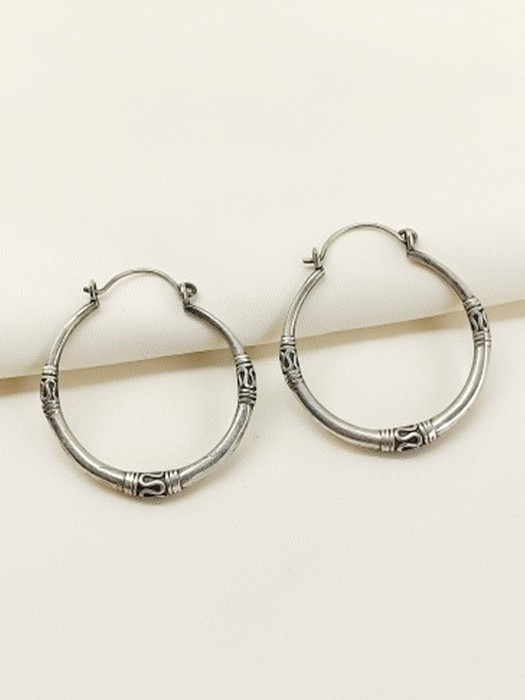 https://cdn.shopify.com/s/files/1/0607/4479/4285/files/2_25d06f66-dbd2-4819-86ed-352465acc47f.jpg?v=1773145361