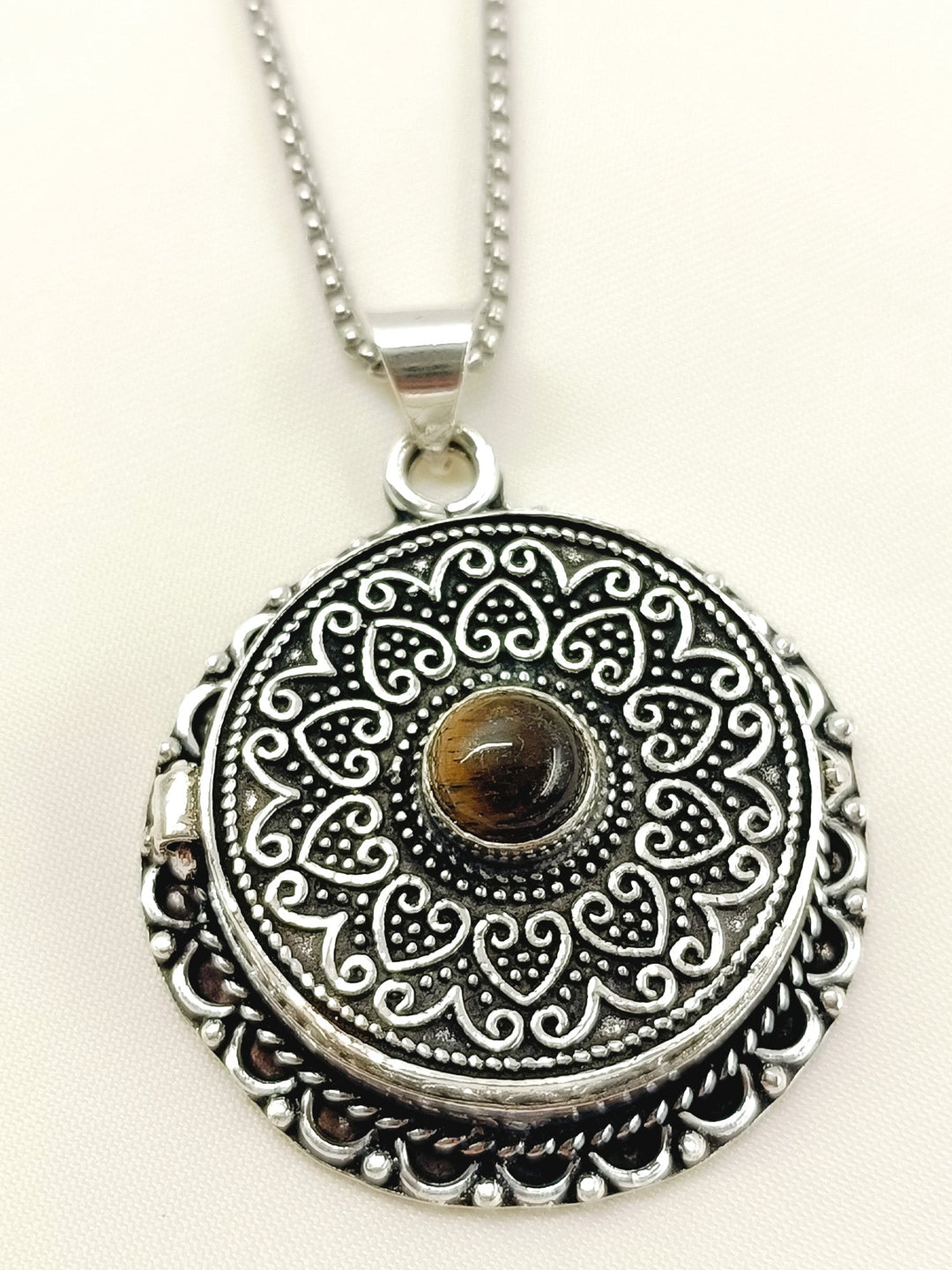 https://cdn.shopify.com/s/files/1/0607/4479/4285/files/2_ae578acc-e31f-4bda-b988-76cce0bd187b.jpg?v=1774271538