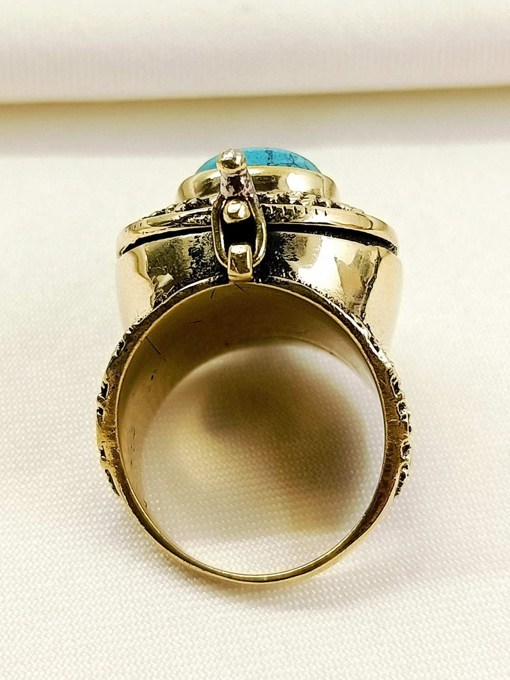 Yatin Firozi Men's Finger Ring - Antique Gold Size 8