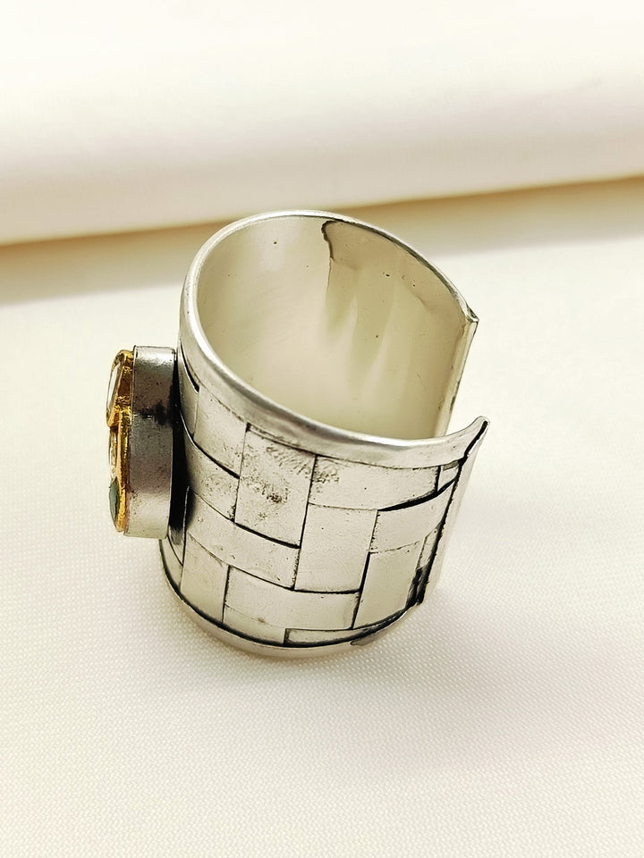 Zorav Green Oxidized Finger Ring