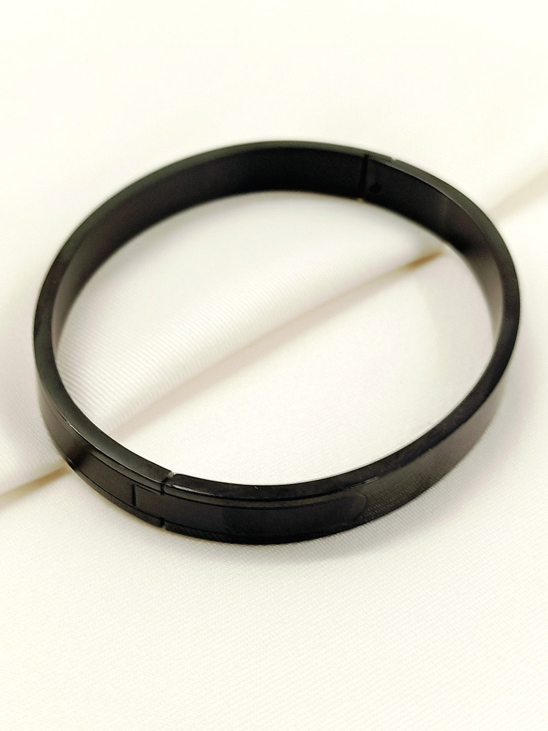 Aarushya Black Minimal Stone Men&