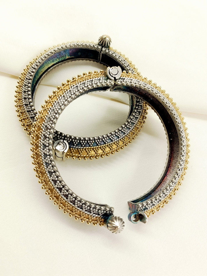 Kanta Dual Tone Oxidized Bangles