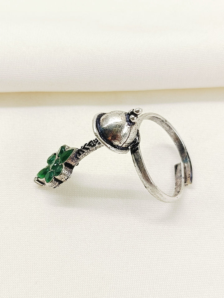 Ethana Green Oxidized Finger Ring