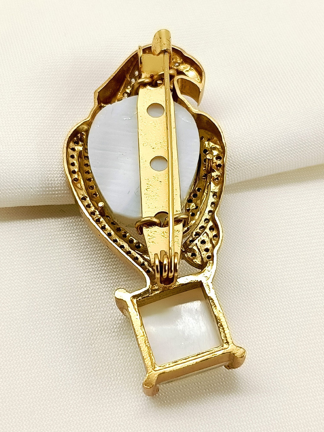 https://cdn.shopify.com/s/files/1/0607/4479/4285/files/2_c3dc7dc4-aa42-4e0a-9f6b-5e42d6694db4.jpg?v=1777705769