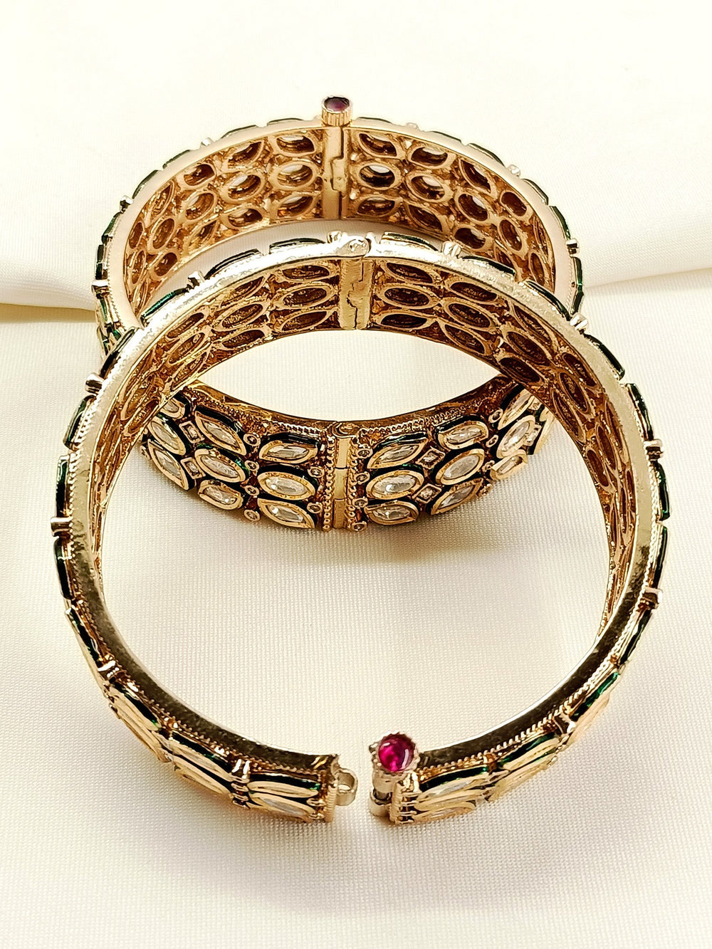 Kiyana White Kundan Bangles - Gold-Plated Size 2.6