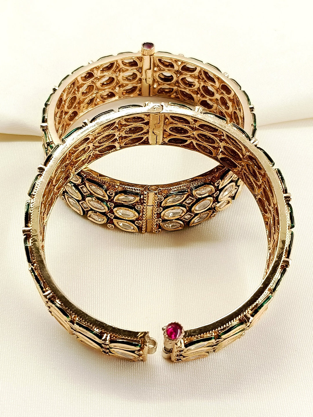 Kiyana White Kundan Bangles - Gold-Plated Size 2.6
