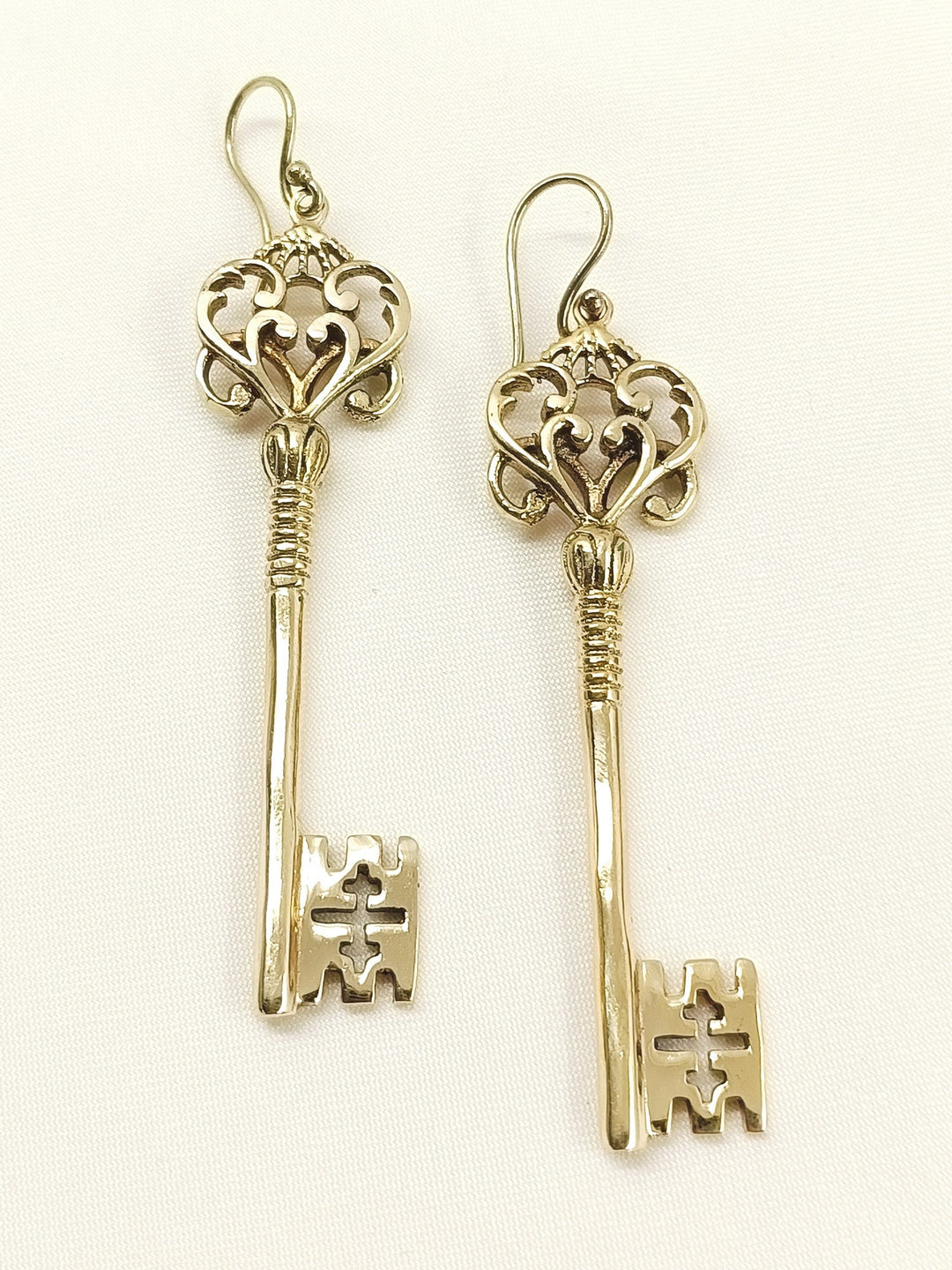 https://cdn.shopify.com/s/files/1/0607/4479/4285/files/2_c61a9a89-d90e-40de-a5fc-1fabf42a9691.jpg?v=1772264295