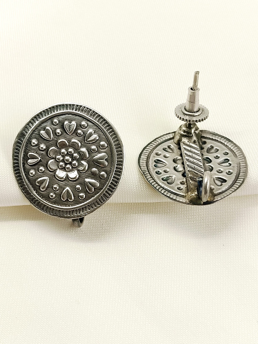 https://cdn.shopify.com/s/files/1/0607/4479/4285/files/2_c6501f8c-1388-4c8b-952e-1980f569e32c.jpg?v=1778065494