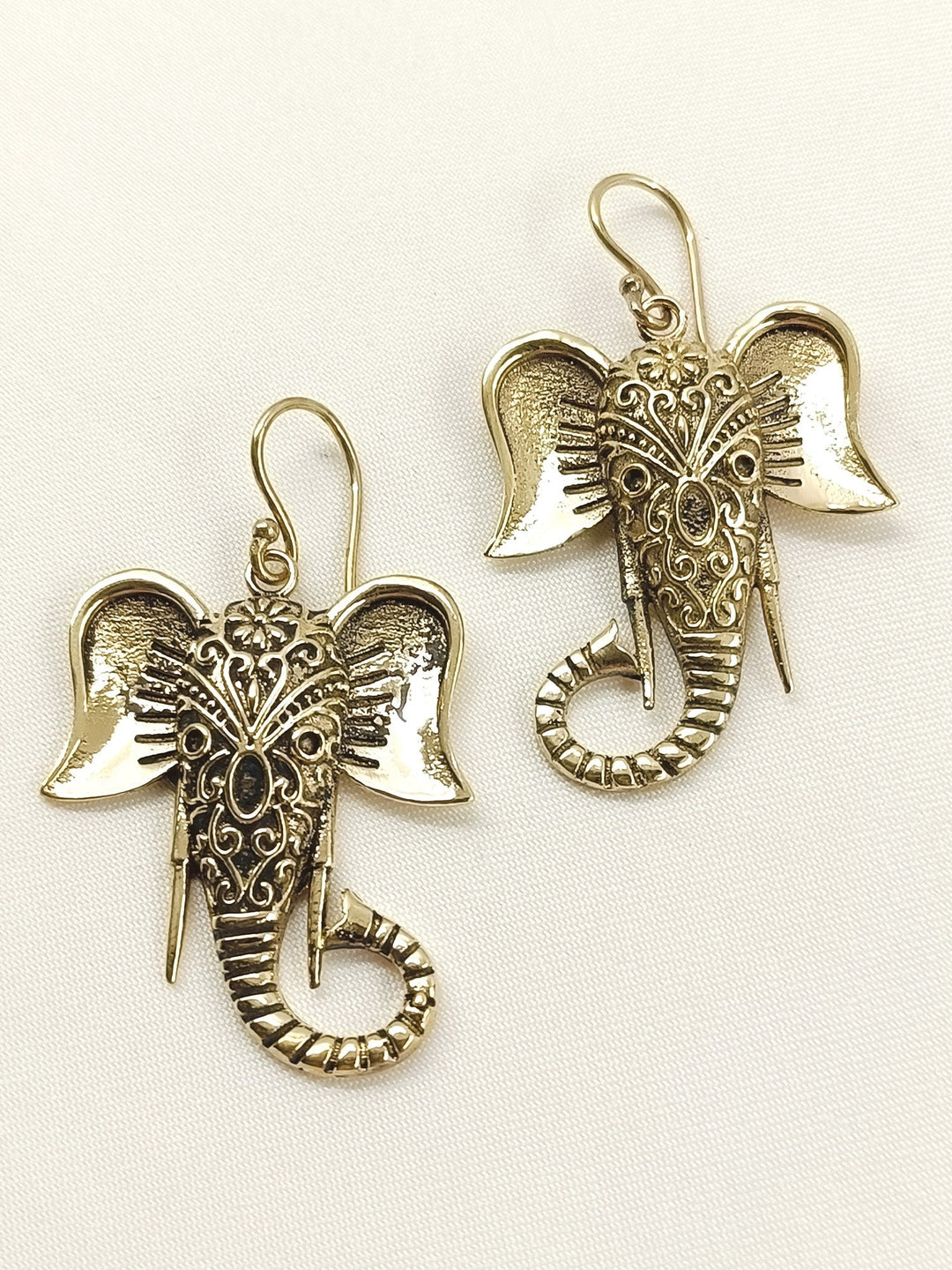 https://cdn.shopify.com/s/files/1/0607/4479/4285/files/2_ccff715f-8b34-41eb-8f29-01a29dff8158.jpg?v=1772269176