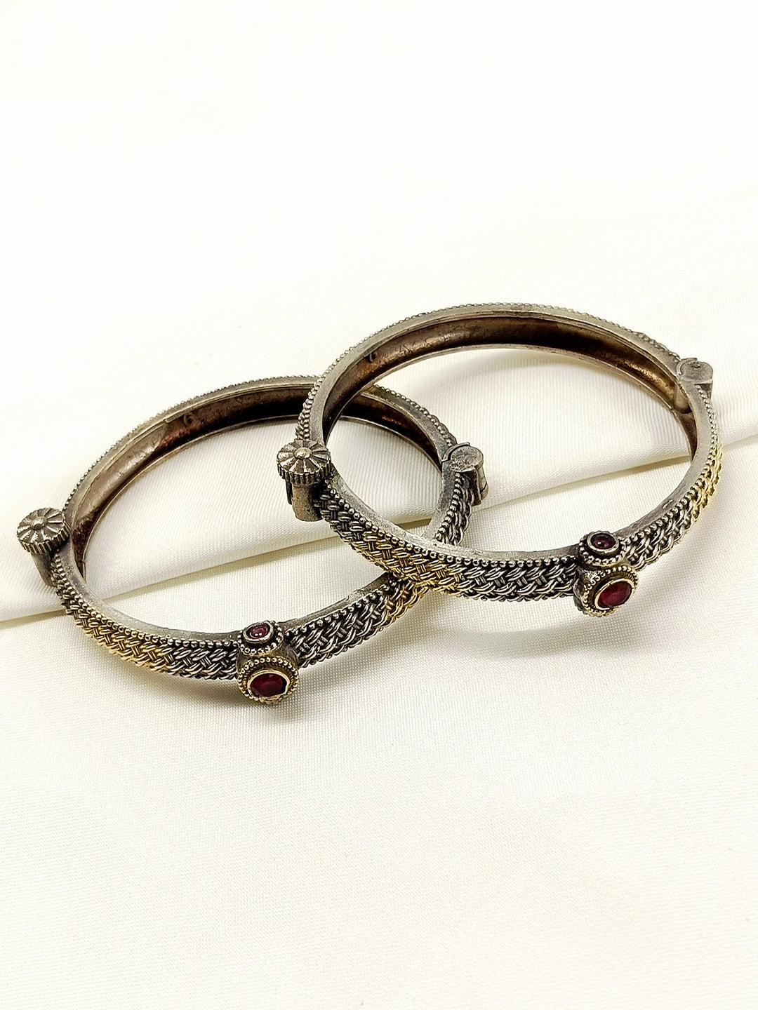 Kashini Ruby Oxidized Bangles