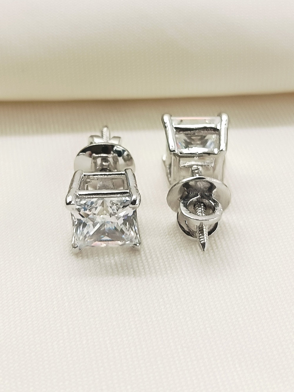 https://cdn.shopify.com/s/files/1/0607/4479/4285/files/2_0d5431bb-01ee-4b5a-880c-c1f40f7928c8.jpg?v=1761643227