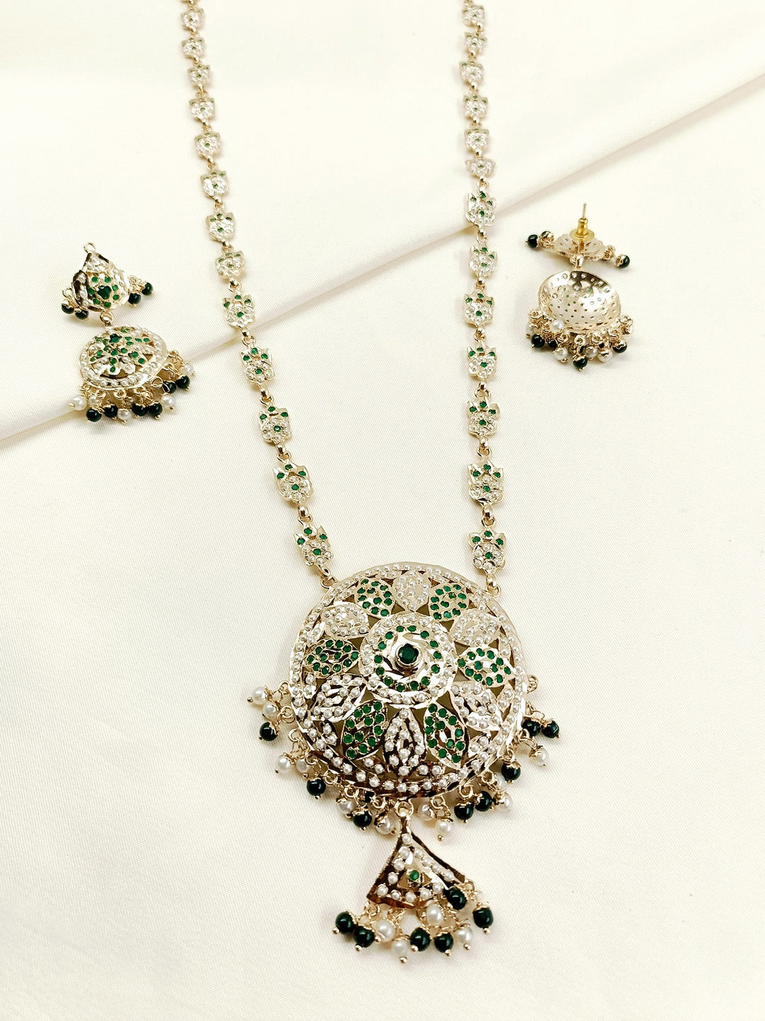 Prahati Green Jadau Necklace Set