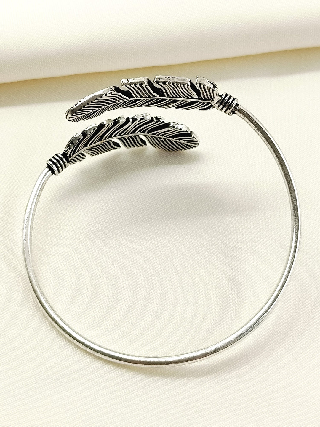 Samuel Silver Twin Feather Men&