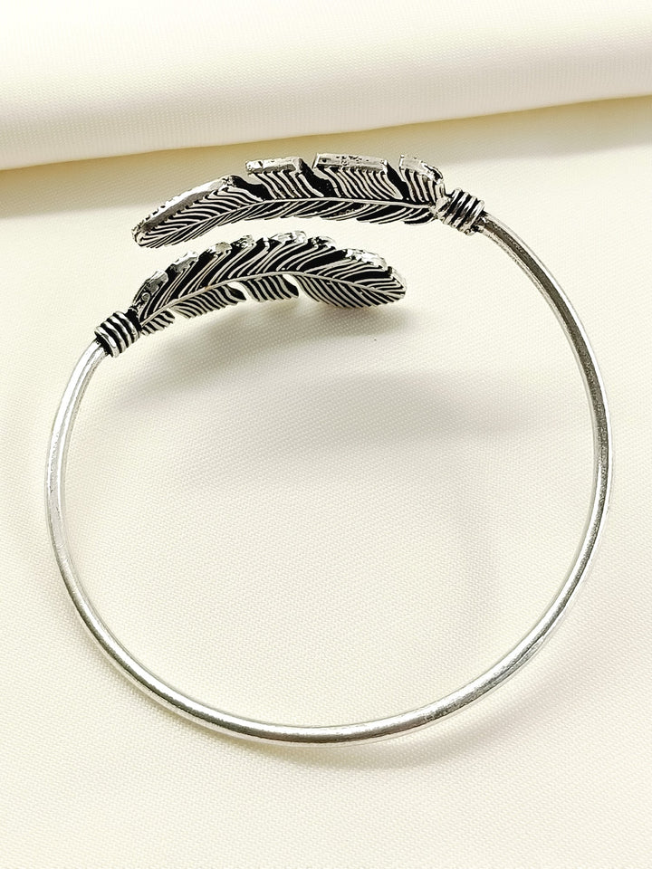 Samuel Silver Twin Feather Men&