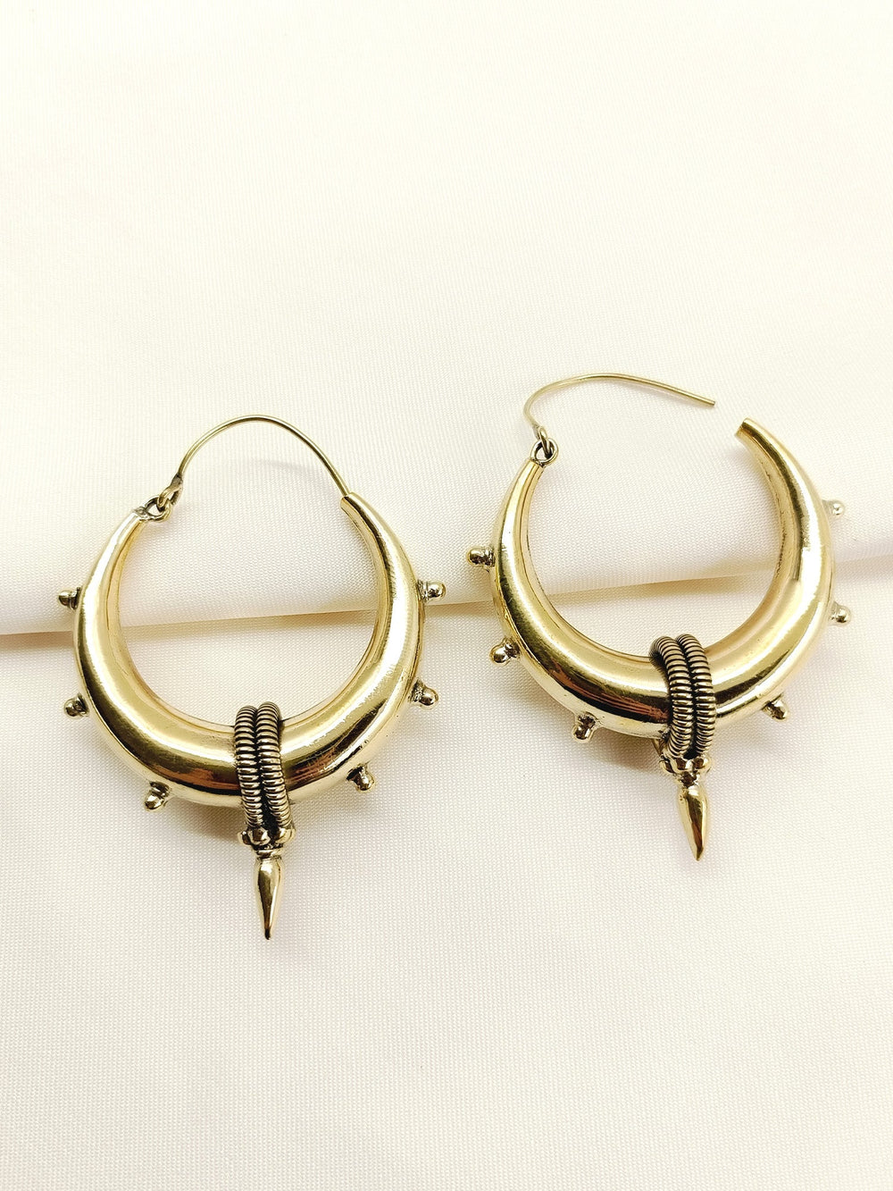 https://cdn.shopify.com/s/files/1/0607/4479/4285/files/2_e085610c-2424-4b29-b319-770525c7f66e.jpg?v=1774342111