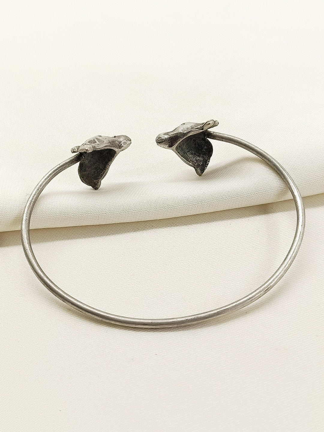 Vicitra Plain Oxidized Bracelet