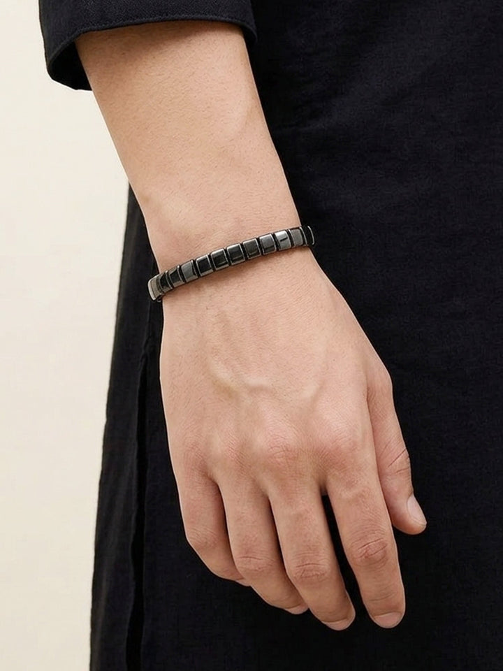 Mivan Black Cube Hematite Men&