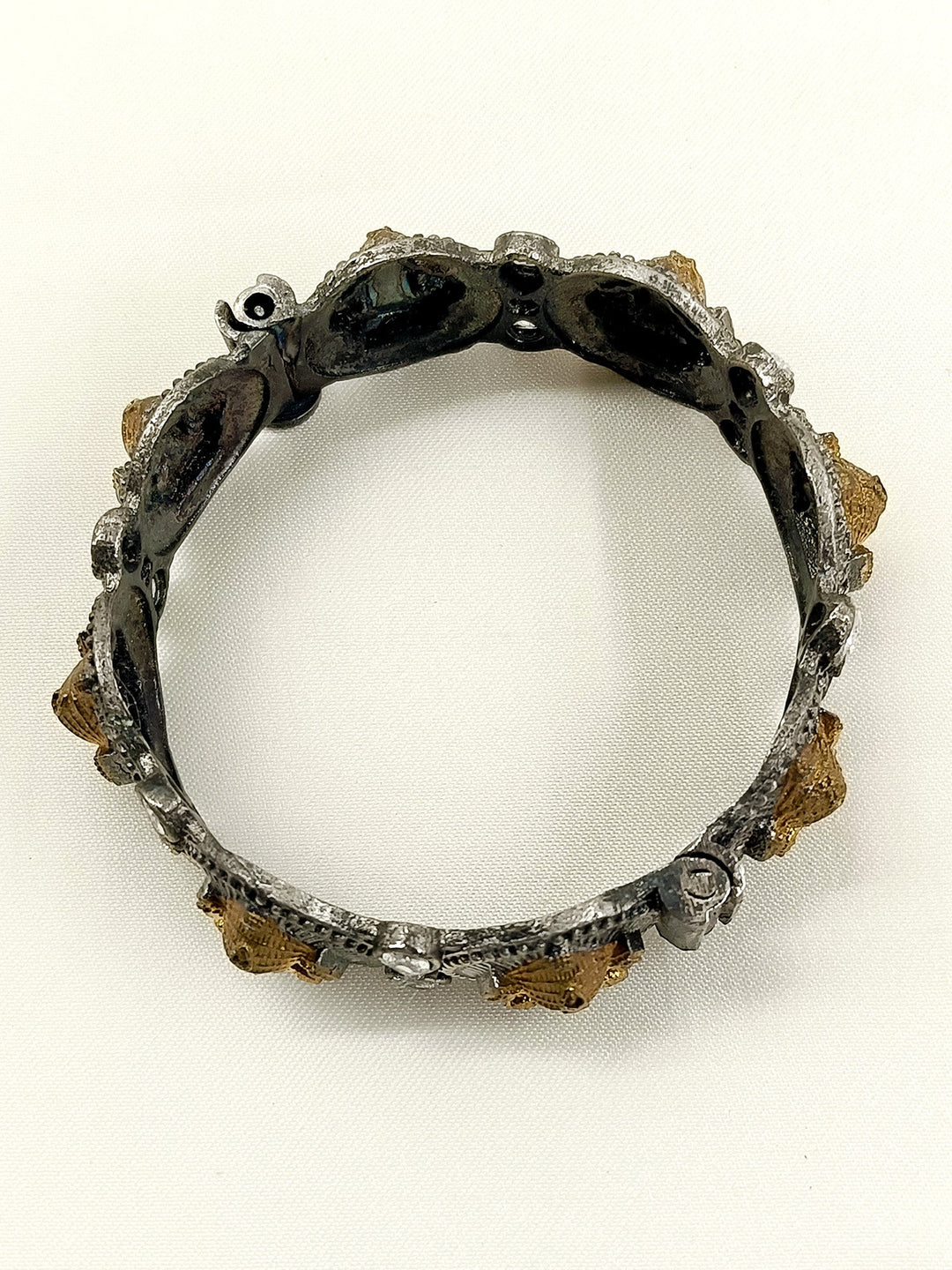 Sri White Oxidized kada