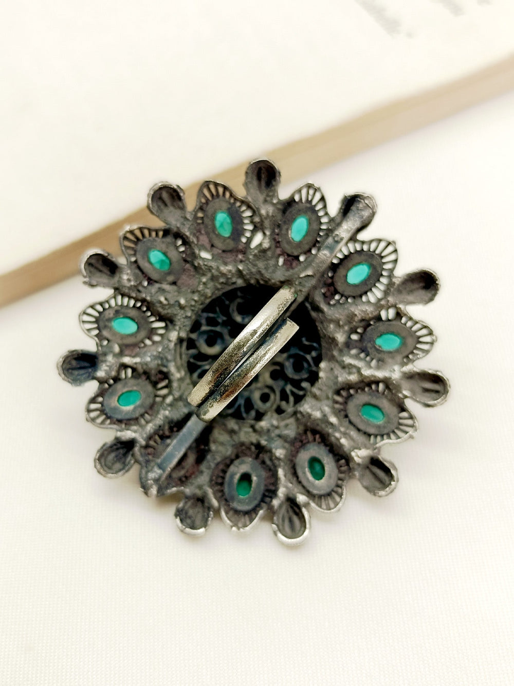 Meena Emerald Oxidized Finger Ring