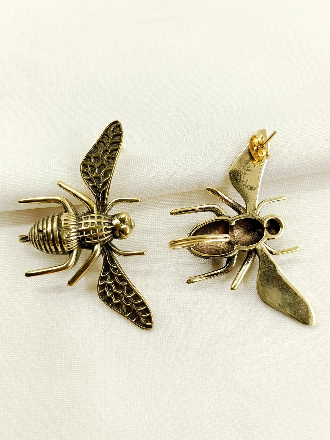Hitendra Golden Honey Bee Men&