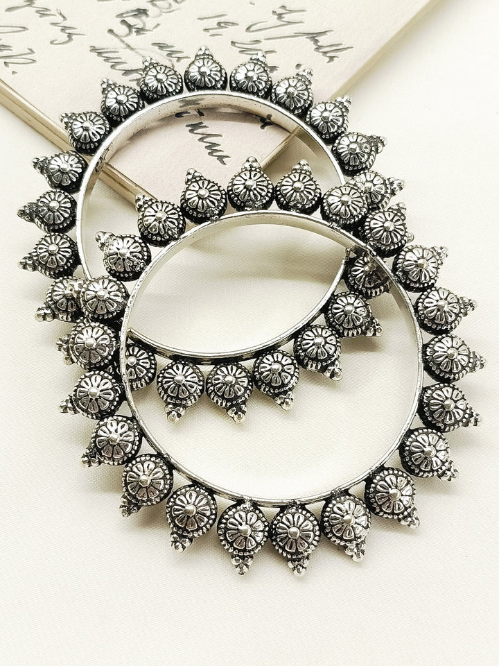 Ojal Plain Oxidized Bangle