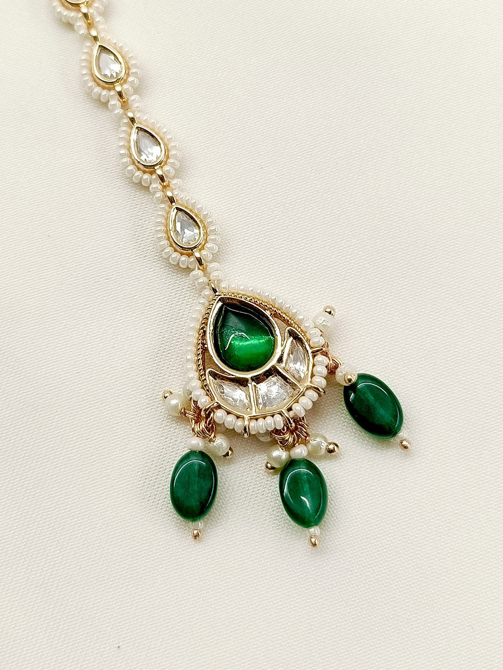 Deetya Green Kundan Teeka