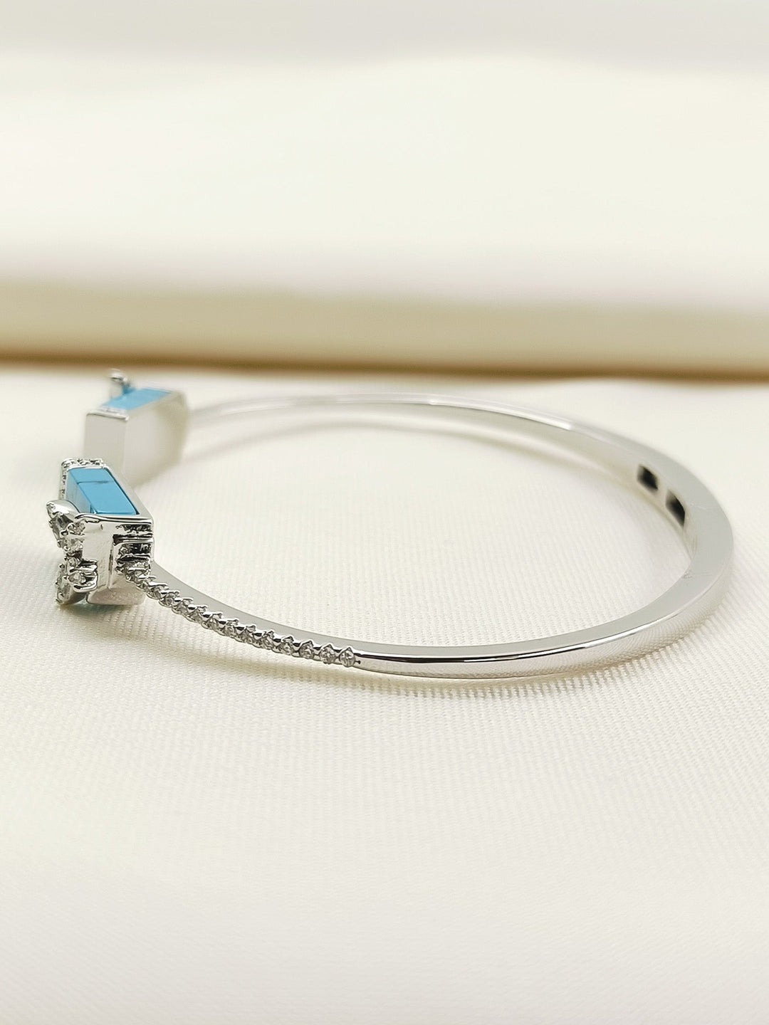 Avanya Firozi American Diamond Bracelet