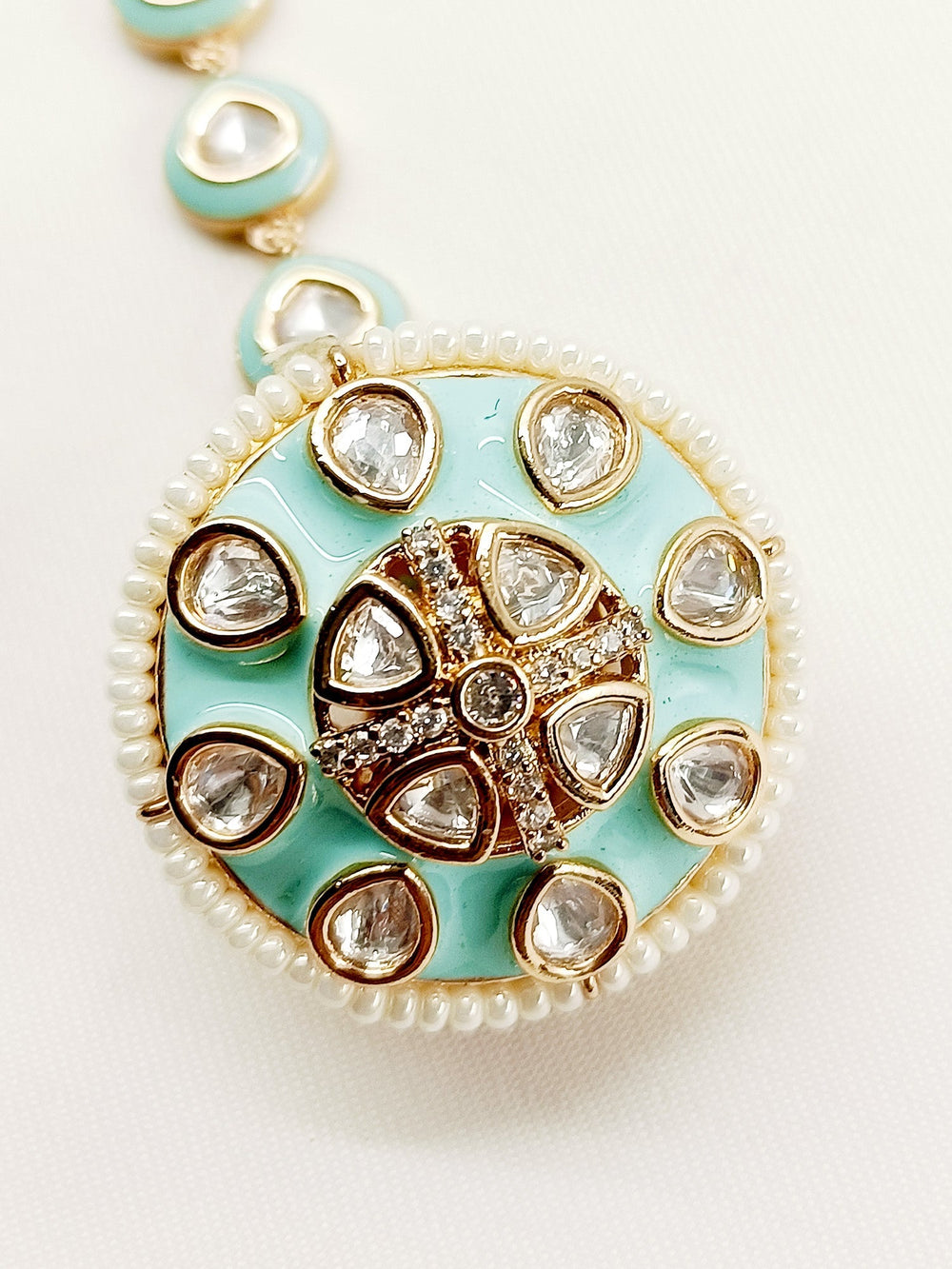 Helly Firozi Kundan Borla